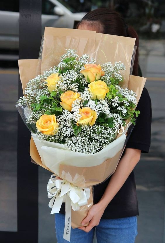 Hand Bouquet - image 1