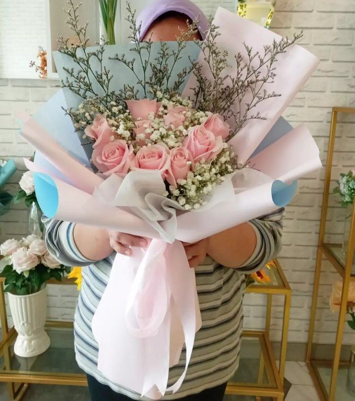 Hand Bouquet - image 8